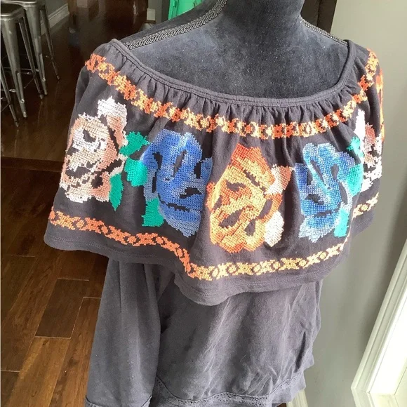 Free People , To The Left Off Shoulder Floral Embroidered Top Black Size M… - Picture 10 of 13